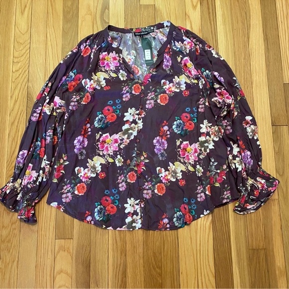 NWT Tolani Collection Button Down Long Sleeve Ruffle Cuff Amity Floral top Sz M - Picture 1 of 10